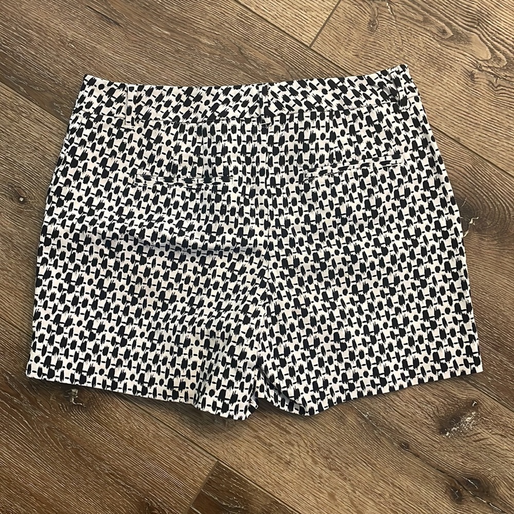 WHBM 5” shorts - Picture 4 of 4